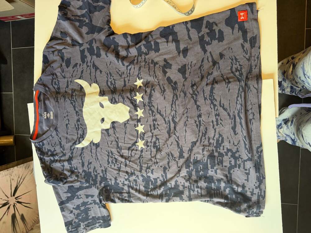 Under Armour Project Rock Freedom Veterans Day Camo T-Shirt Size Large